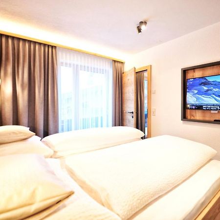 A4 Alma Alpin Appartments Ишгль Экстерьер фото